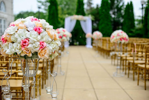 How to Start a Wedding and Event Planning Agency